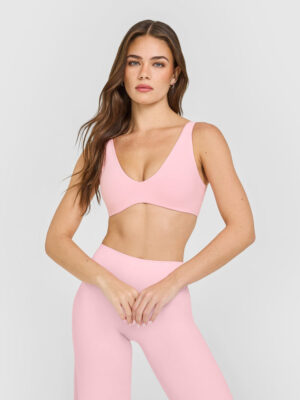 SOFTMOTION SCOOP BACK BRALETTE WITH WHITE LOGO