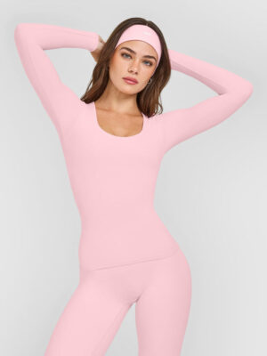 SOFTMOTION SCOOP NECK LONG SLEEVE TOP WITH BUILT IN BRA SHELF WITH WHITE LOGO