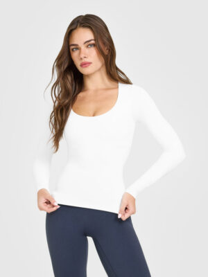 SOFTMOTION SCOOP NECK LONG SLEEVE TOP WITH BUILT IN BRA SHELF