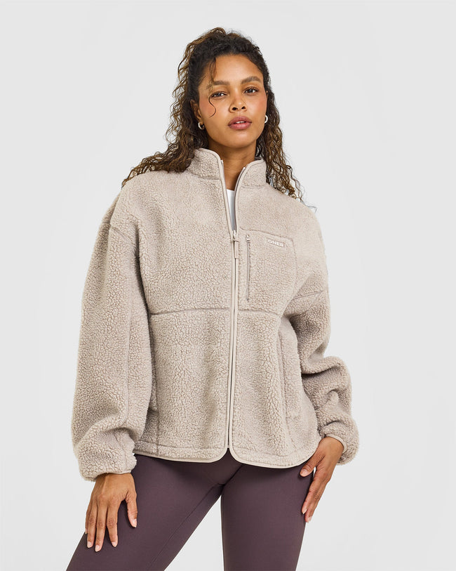 OUTDOOR_ACTIVE_REST_DAY_FLEECE_JACKET_CHEST_POCKET_SAND_250828_PDP_1440x1800_01_ff313f55-8a4b-4aa3-9329-a67b870f353f_650x.jpg