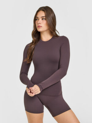 SOFTMOTION LONG SLEEVE TOP WITH WHITE LOGO