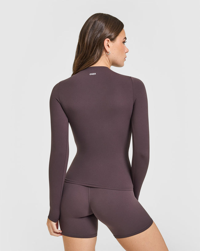 OUTDOOR_ACTIVE_REST_DAY_SOFTMOTION_LONG_SLEEVE_MID_TOP_UMBERBROWN_250826_PDP_1440x1800_02_650x.jpg