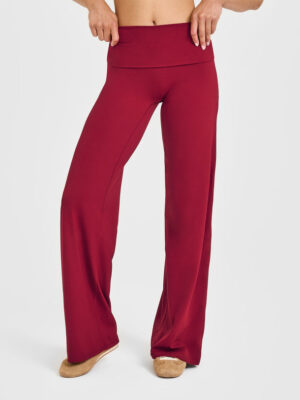 SOFTMOTION FOLD OVER STRAIGHT LEG PANTS WITH WHITE LOGO
