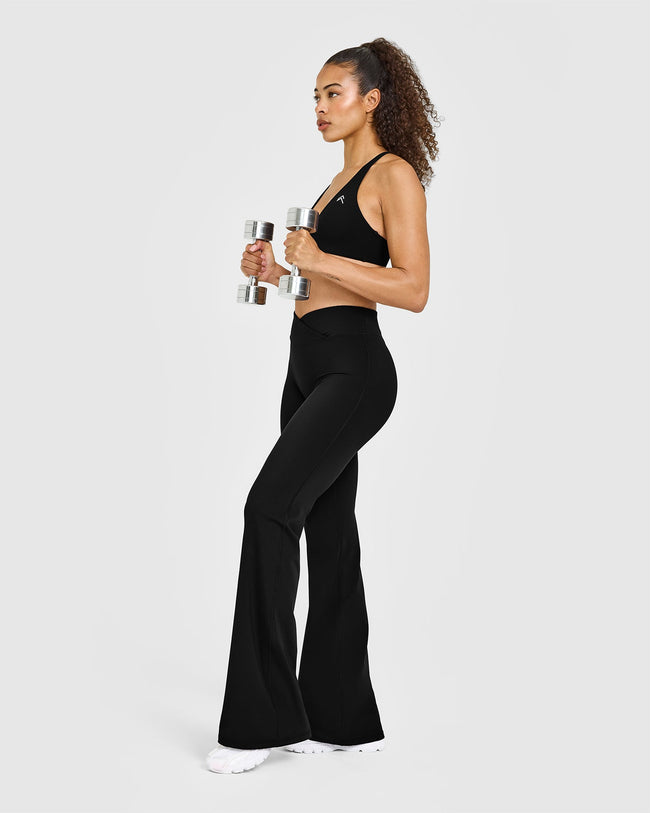 Q3COLOURINJECTION_UNIFIED_FLARED_BOTTOMS_BLACK_250619_PDP_1440x1800_03_650x.jpg