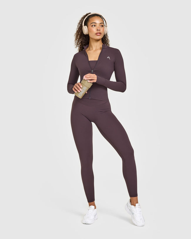 Q3COLOURINJECTION_UNIFIED_JACKET_DARKUMBERBROWN_250619_PDP_1440x1800_03_650x.jpg