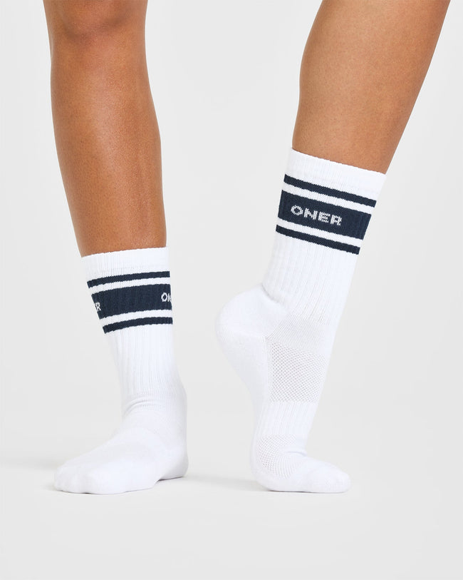 STRONGYETSOFT_VARSITY_LONG_CREW_SOCKS_2-PACK_TRUEBLUE_250728_PDP_1440x1800_02_650x.jpg