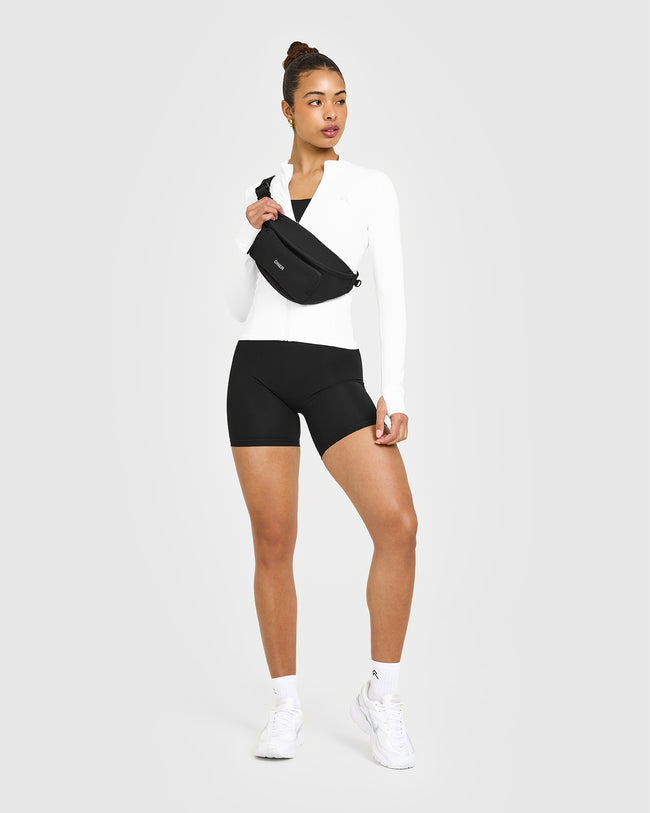 TIMELESS_INJECTION_JACKET_WHITE_250611_PDP_1440x1800_03_650x.jpg