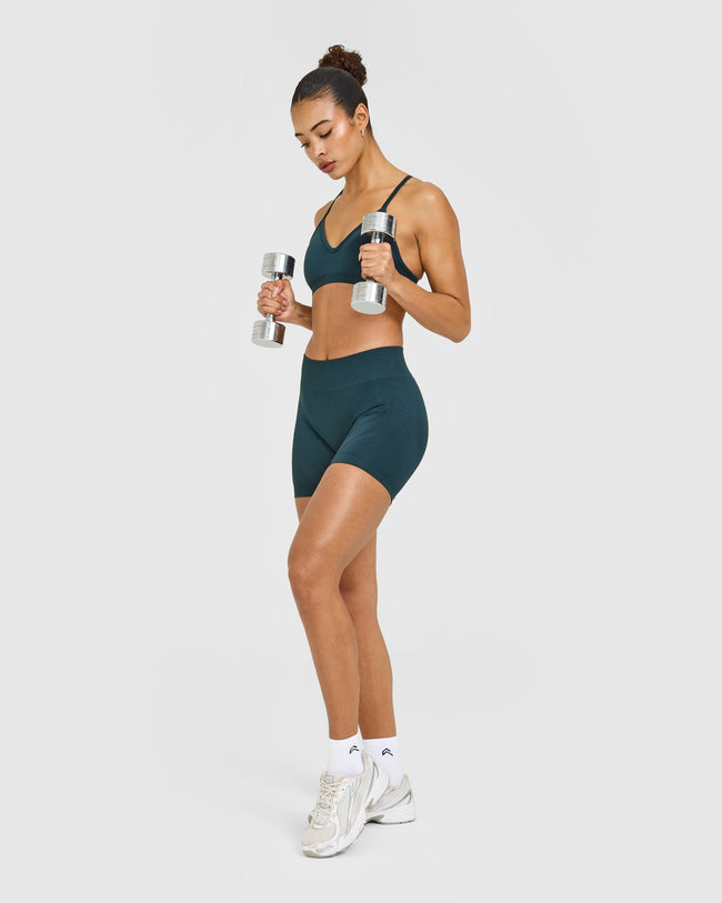 WINTER_SEASONAL_ENHANCELIFT_SEAMLESS_SHORTS_OILBLUE_250917_PDP_1440x1800_03_66a7bd6b-d914-4421-b538-fac796c9cfeb_650x.jpg