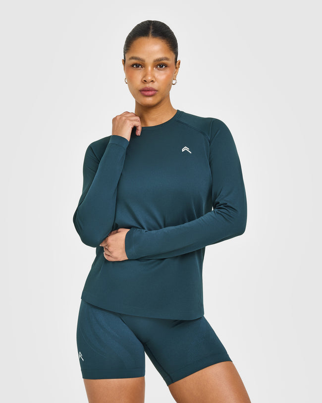 WINTER_SEASONAL_GO_TO_SEAMLESS_LOOSE_LONG_SLEEVE_TOP_OILBLUE_250916_PDP_1440x1800_01_650x.jpg