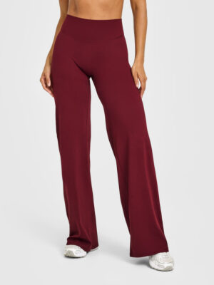 SOFTMOTION STRAIGHT LEG PANTS WITH WHITE LOGO